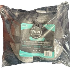 BON VOYAGE Travel Gift Set (Foam Pillow & Velvet Throw)